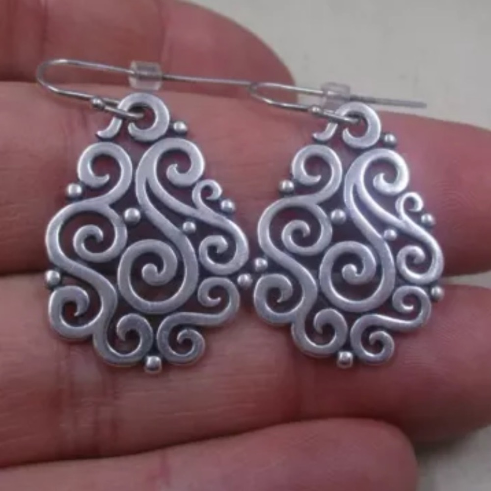 James Avery Sorrento Earrings
